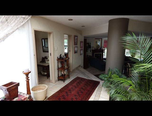 5 BEDROOM FREEHOLD FOR SALE IN SILVER LAKES GOLF ESTATE